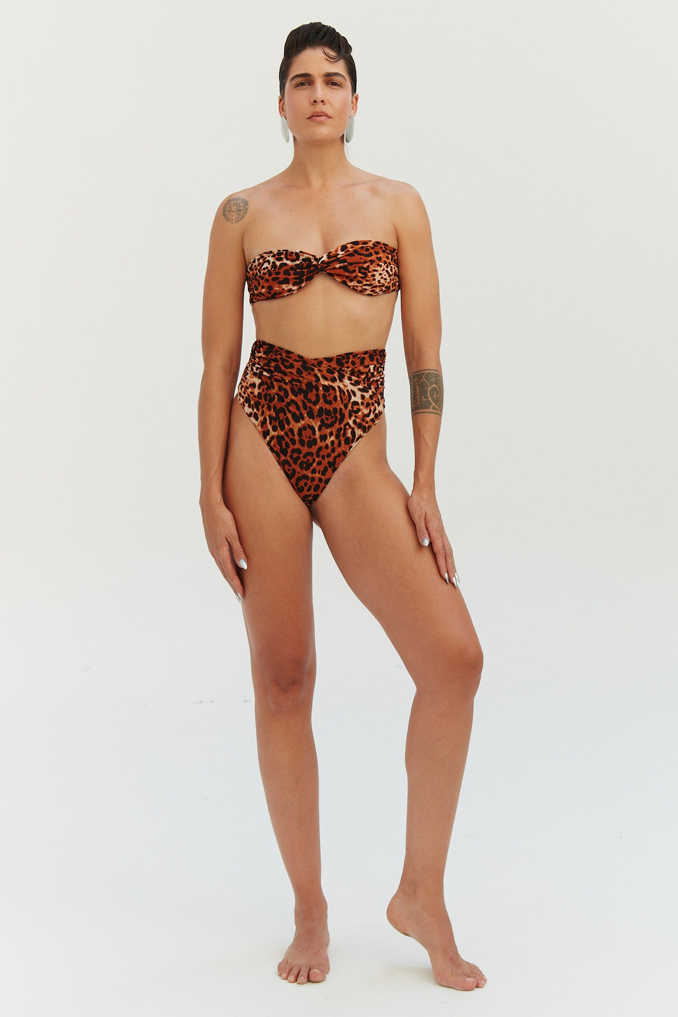 Hot Pant Egito Onça